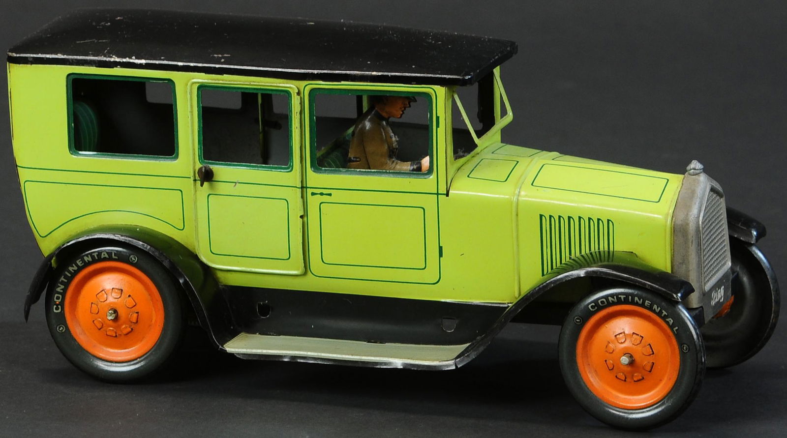 BING KEYWIND SEDAN (1 of 6)