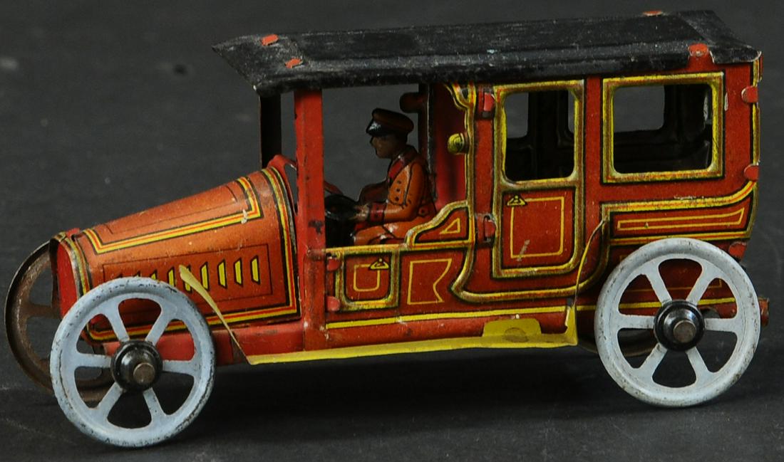 LARGE FISCHER WIND-UP LIMOUSINE (1 of 3)