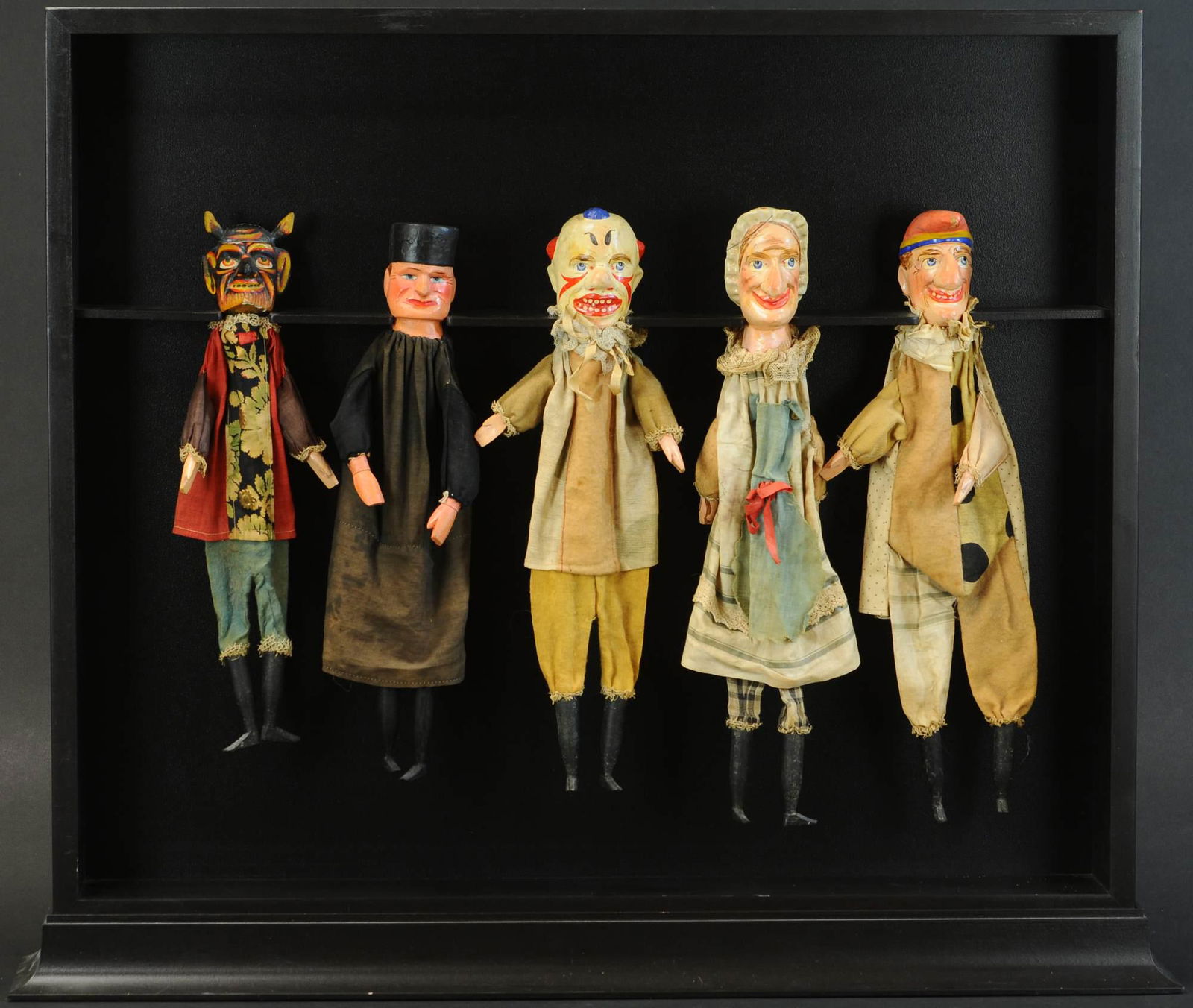 PUNCH & JUDY PUPPET GROUPING W/ STAND (1 of 3)