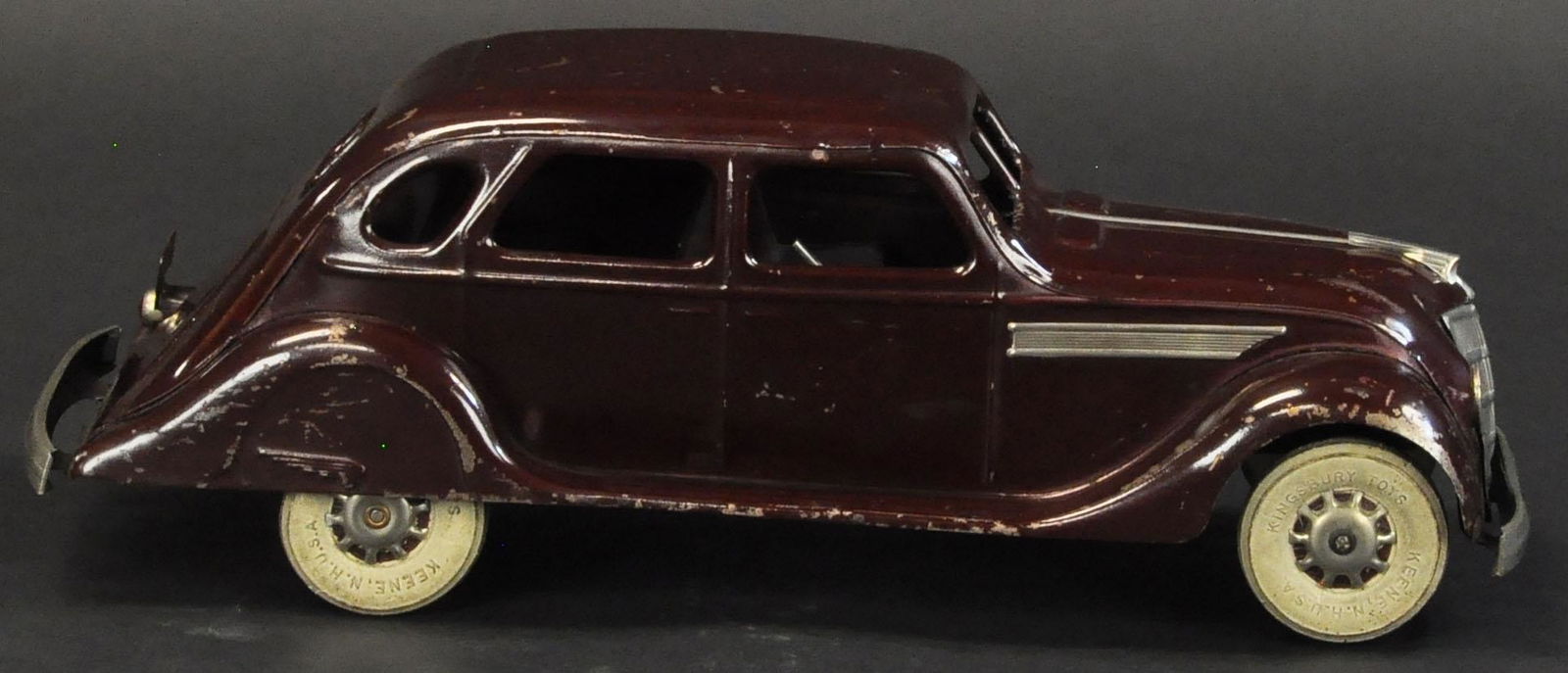 KINGSBURY AIRFLOW SEDAN (1 of 4)