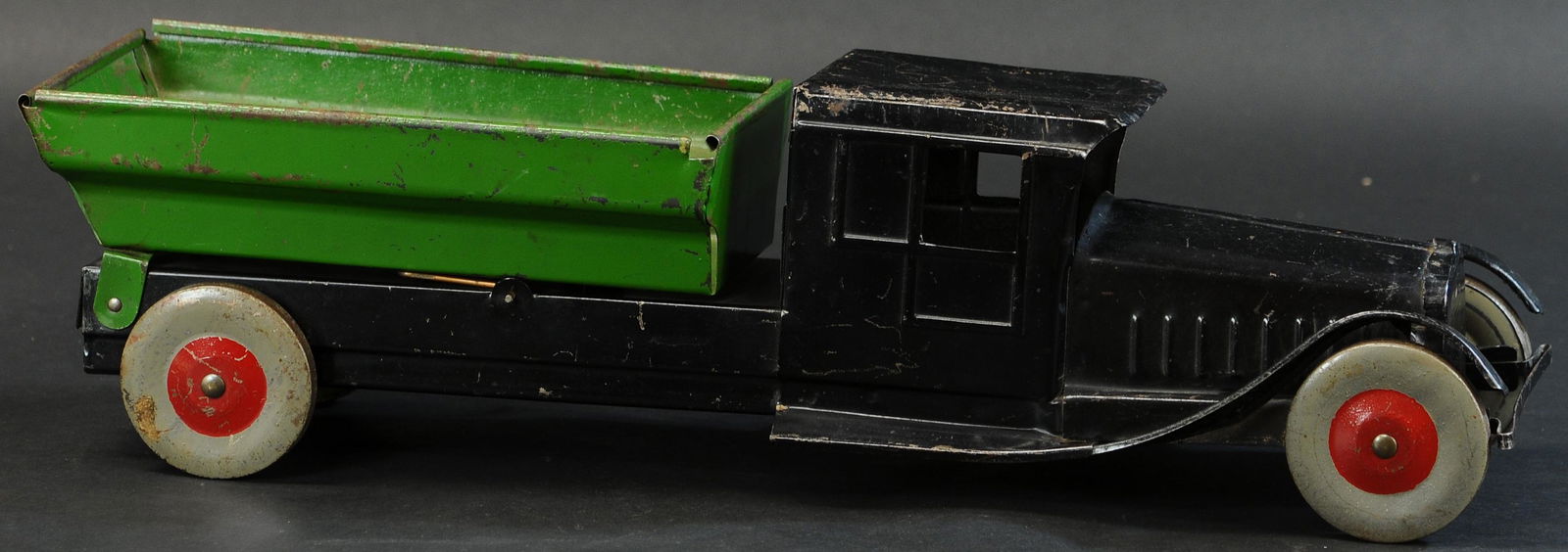 COR COR GREEN DUMP TRUCK (1 of 6)