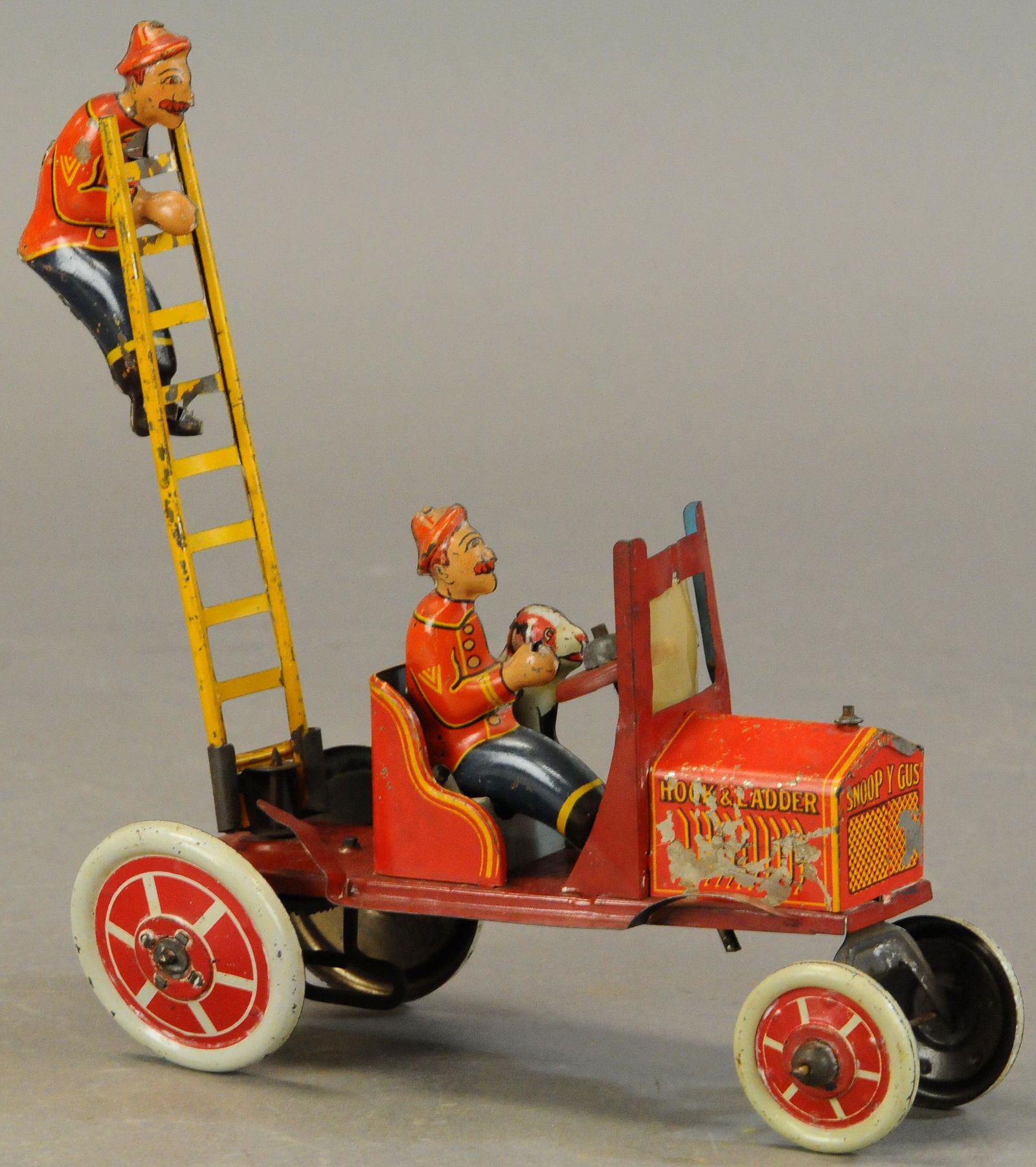 MARX SNOOPY GUS HOOK & LADDER (1 of 4)