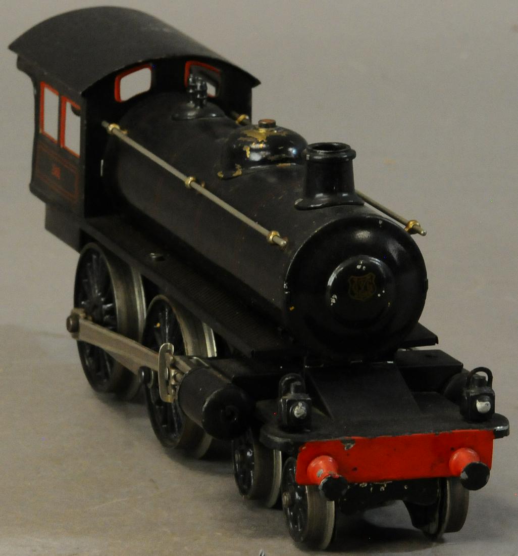 MARKLIN CLOCKWORK 4-4-0 LOCOMOTIVE (1 of 4)