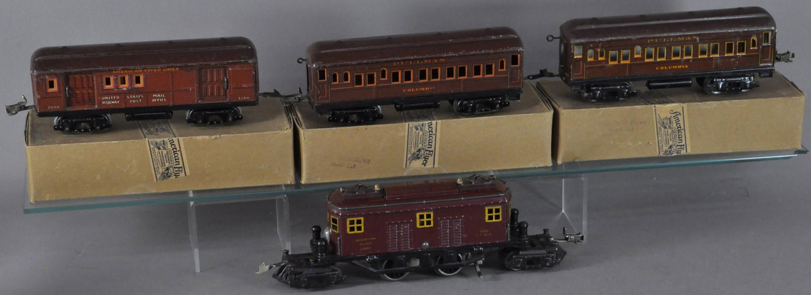 AMERICAN FLYER 3020 PASSENGER SET: 189. AMERICAN FLYER 3020 PASSENGER SET | O gauge, electric. | Loco 6" l. | (Exc.-Pristine Cond.) | $300 - $600