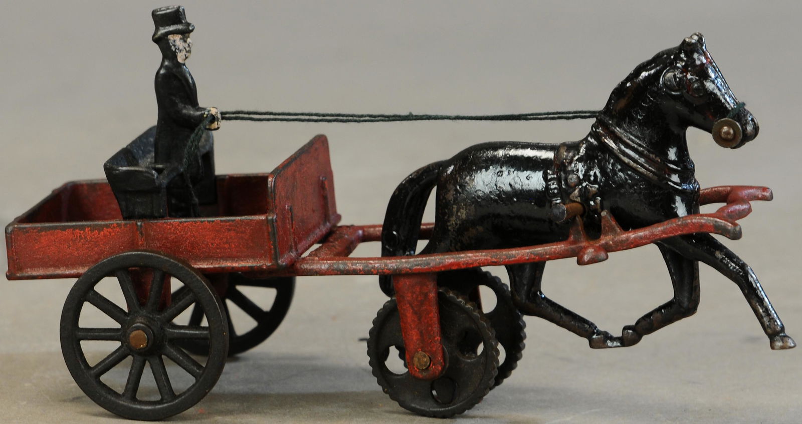 CARPENTER HORSE DRAWN DOCTOR CART (1 of 4)