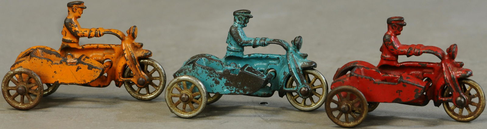 THREE HUBLEY "COP" CYCLE WITH SIDECARS (1 of 4)