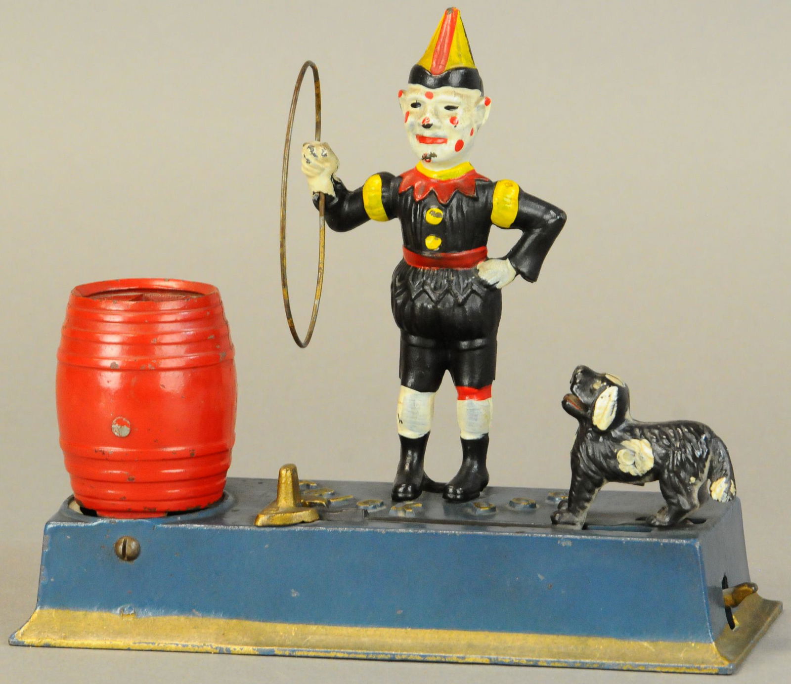 HUBLEY TRICK DOG MECHANICAL BANK (1 of 4)