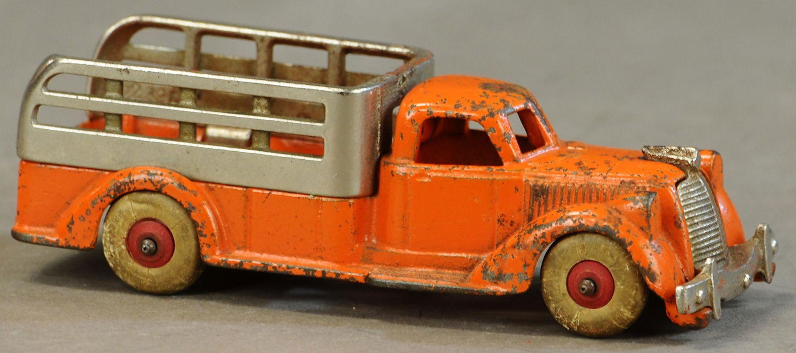 HUBLEY 10 TON STAKE TRUCK (1 of 4)