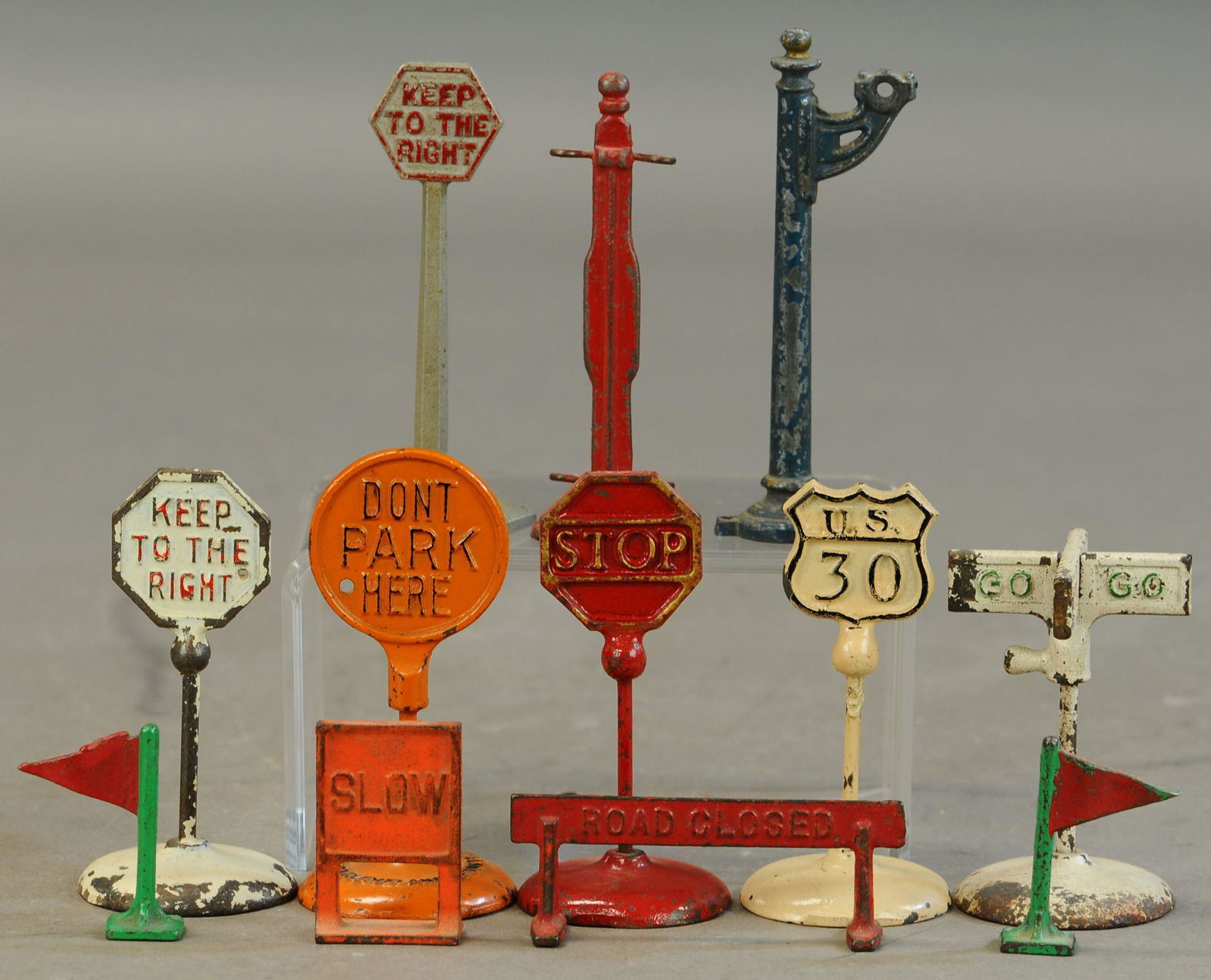 ASSORTED CAST IRON TRAFFIC ROAD SIGNS (1 of 3)