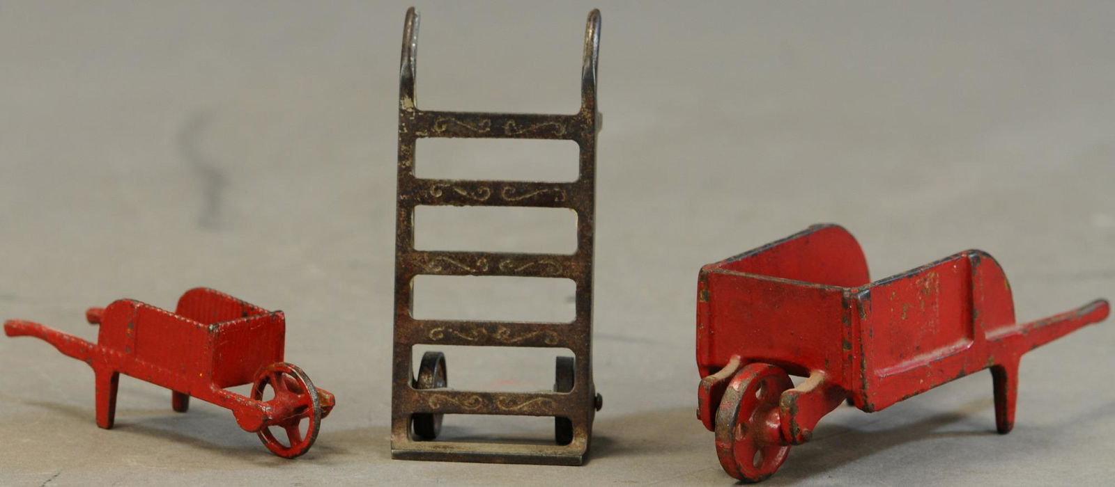 LOT OF THREE CAST IRON MINIATURES (1 of 3)