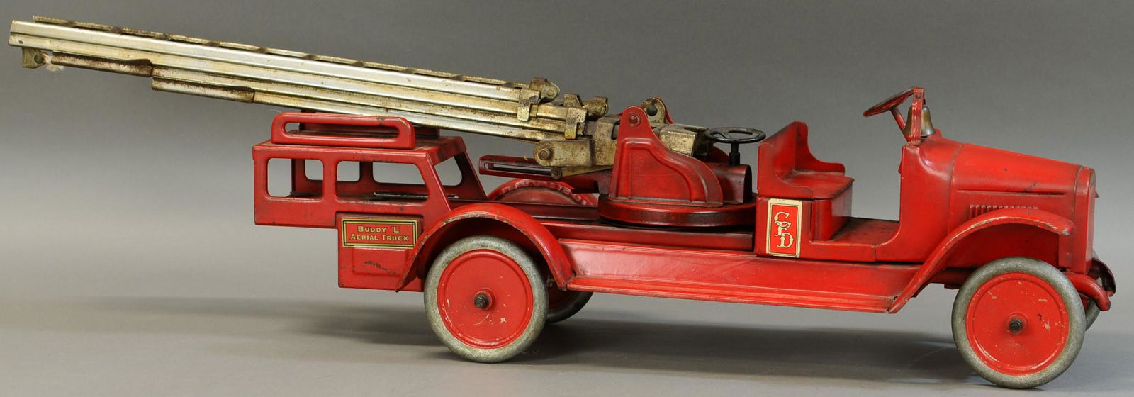 BUDDY L AERIAL LADDER TRUCK (1 of 4)