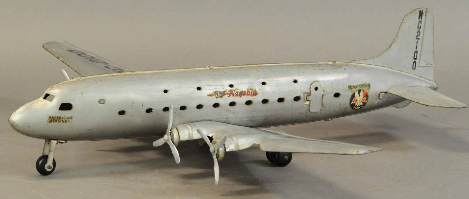 PAN AM NL-2100 PASSENGER PLANE: 672. PAN AM NL-2100 PASSENGER PLANE | 27.5w | (VG Cond.) | $150 - $300