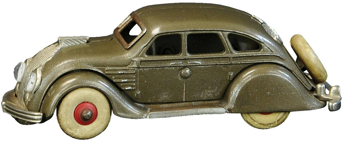 HUBLEY CHRYSLER AIRFLOW W/ HEADLIGHTS (1 of 4)