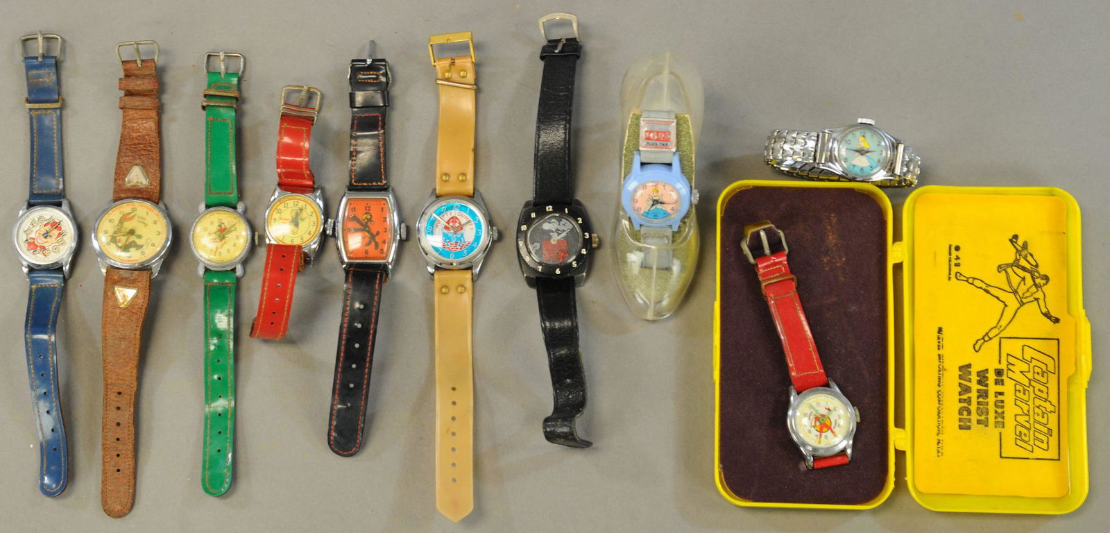 TEN ASSORTED CHARACTER WATCHES (1 of 2)
