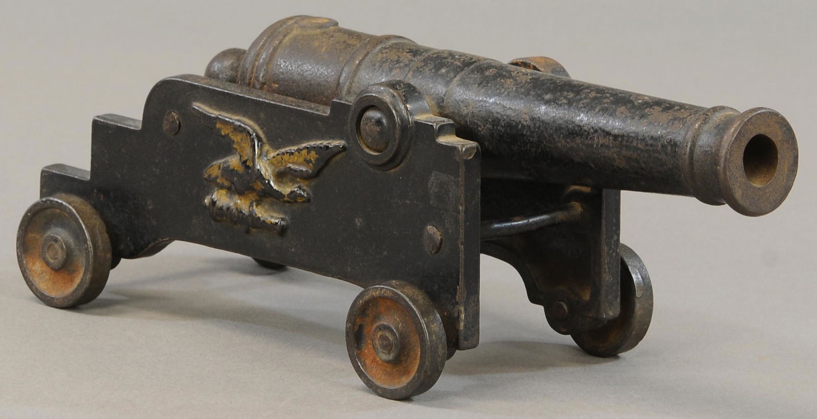 LARGE CANNON W/ EAGLE & CANNON DECORATION (1 of 2)