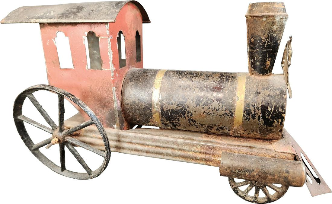 AMERICAN TIN EAGLE LOCOMOTIVE (1 of 4)