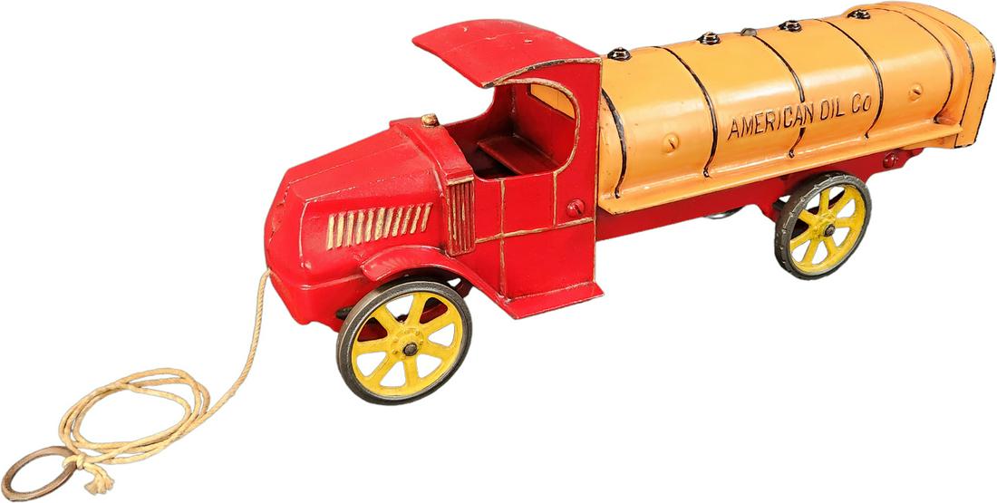 LARGE DENT AMERICAN OIL TANKER (1 of 5)