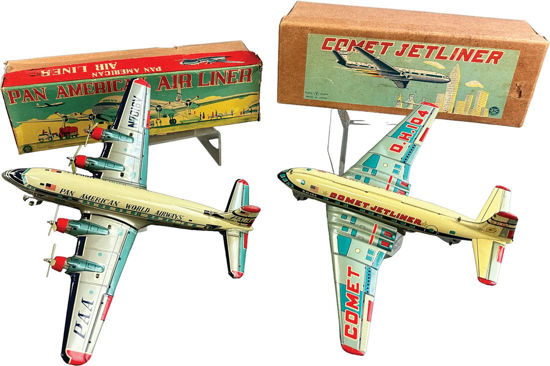 TWO BOXED YONEZAWA AIRLINER PLANES: 136. TWO BOXED YONEZAWA AIRLINER PLANES | Japan | 11.5" wingspan. | Seam splits to box for Pan Am (Excellent Condition), Comet in overall (Excellent Condition) | $200 - $400