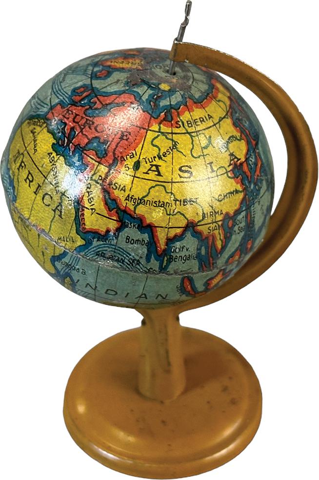 GLOBE PENNY TOY: 259. GLOBE PENNY TOY | 3" h. | $100 - $200 | (Excellent Condition)