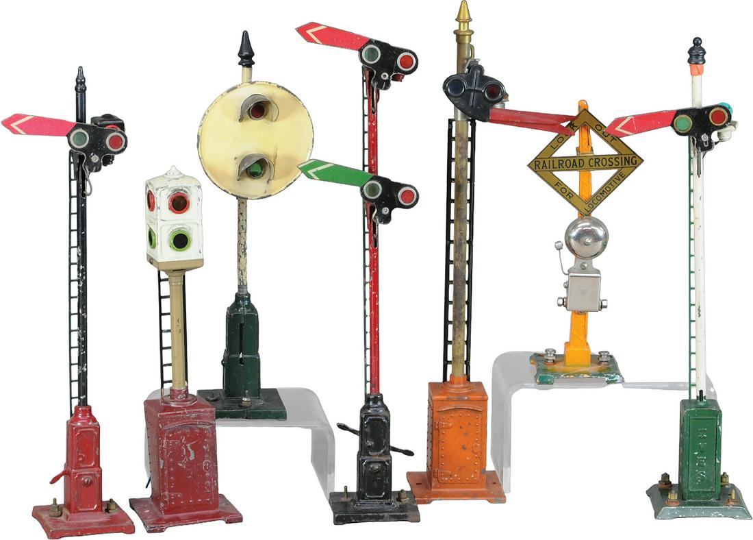 GROUPING OF IVES & LIONEL SIGNALS (1 of 4)