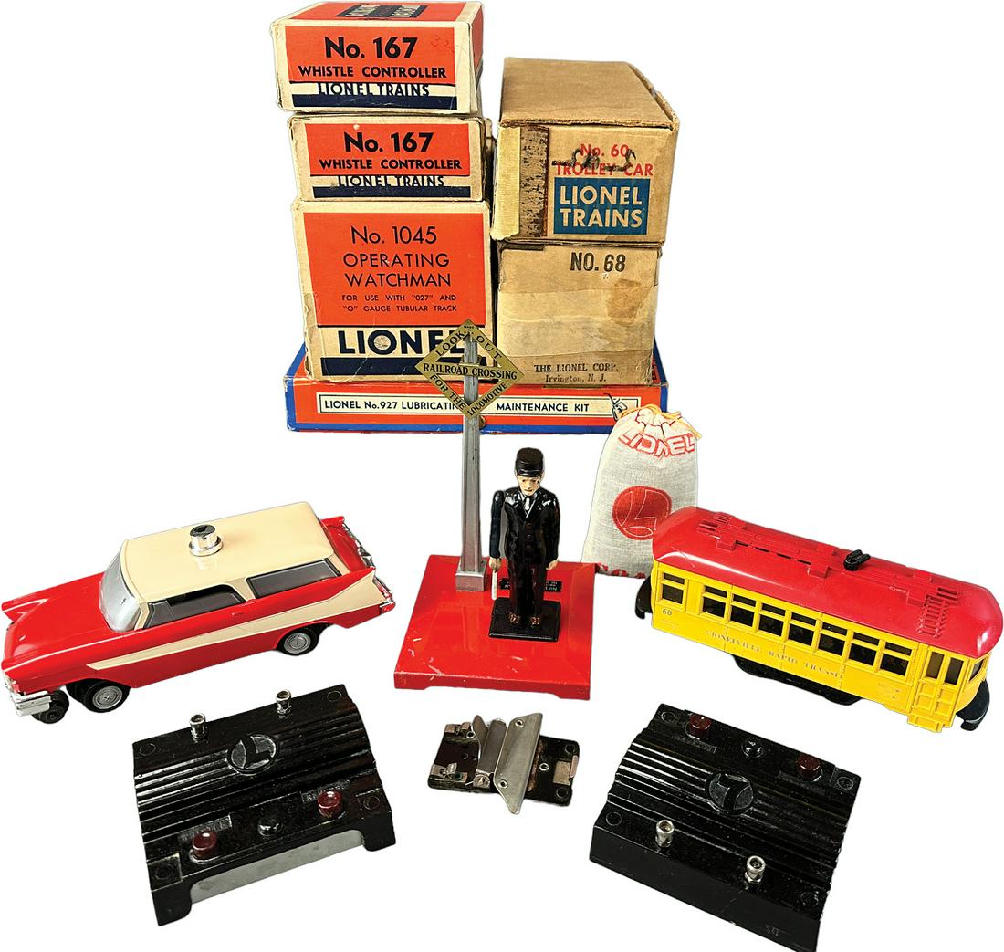 POSTWAR LIONEL INSPECTION CAR, TROLLEY & ACCESSORY (1 of 11)