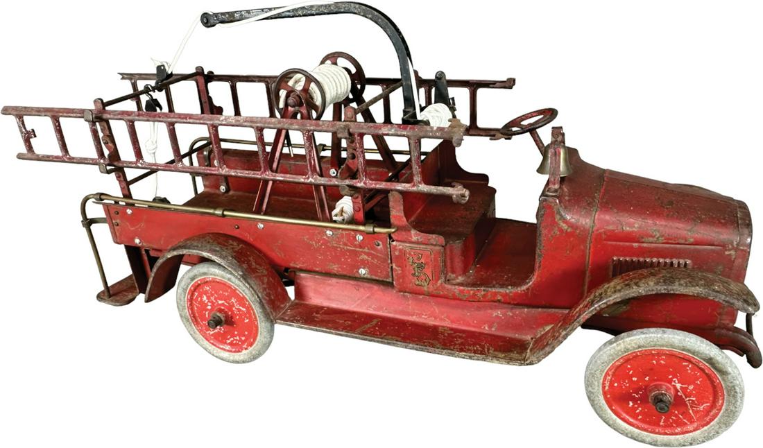 BUDDY L HOOK & LADDER FIRE TRUCK (1 of 5)