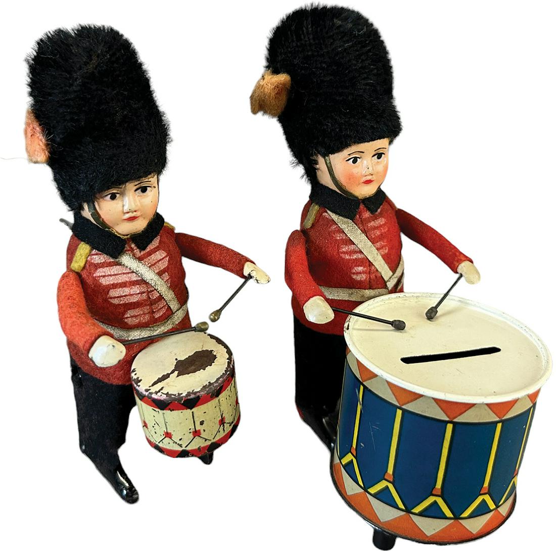 SCHUCO BRITISH SOLDIER DRUMMER & BANK (1 of 5)