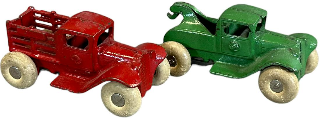 TWO SMALL KILGORE TRUCKS (1 of 6)