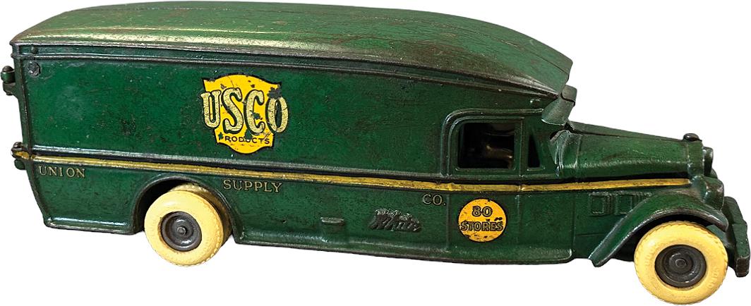 ARCADE USCO WHITE MOVING VAN (1 of 7)