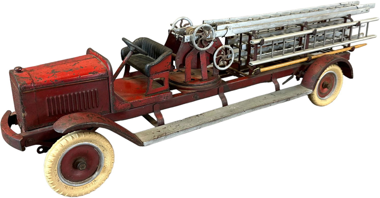 LARGE KINGSBURY EXTENSION LADDER TRUCK (1 of 5)