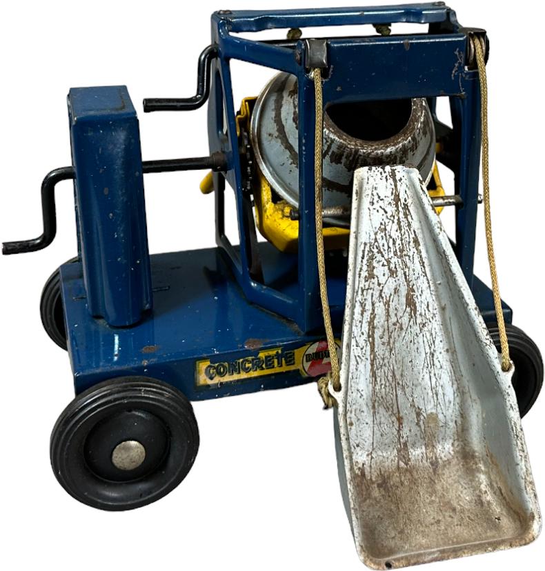 BUDDY L CEMENT MIXER (1 of 8)