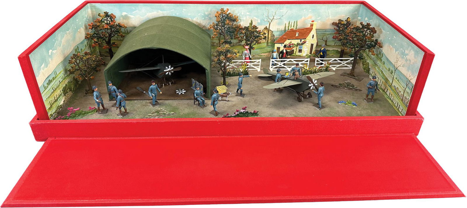 MIGNOT LARGE AIRPORT DIORAMA SET (1 of 10)