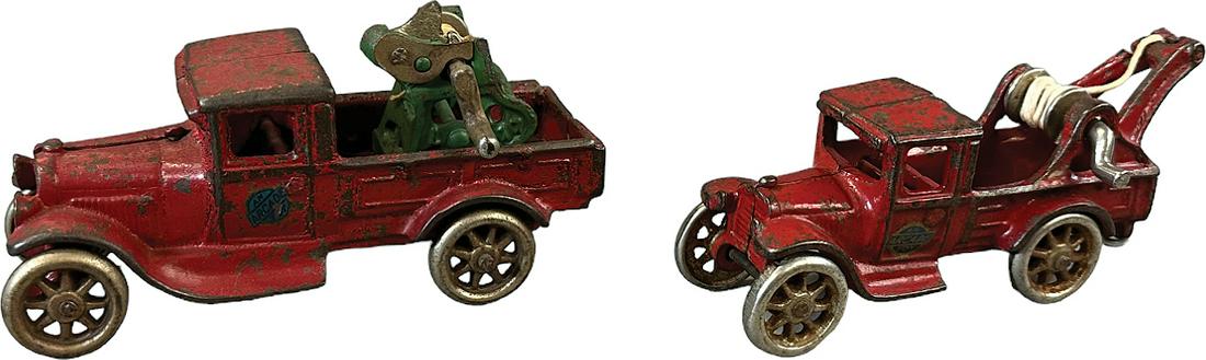 TWO ARCADE WRECKER TOW TRUCKS (1 of 7)