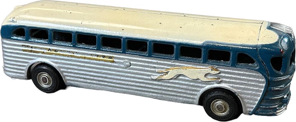 ARCADE GREYHOUND BUS: 1321. ARCADE GREYHOUND BUS | 8.75" l. | (Excellent Condition) | $100 - $200
