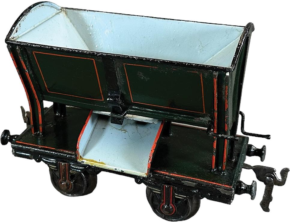 MARKLIN SIDE DUMP ORE CAR (1 of 8)