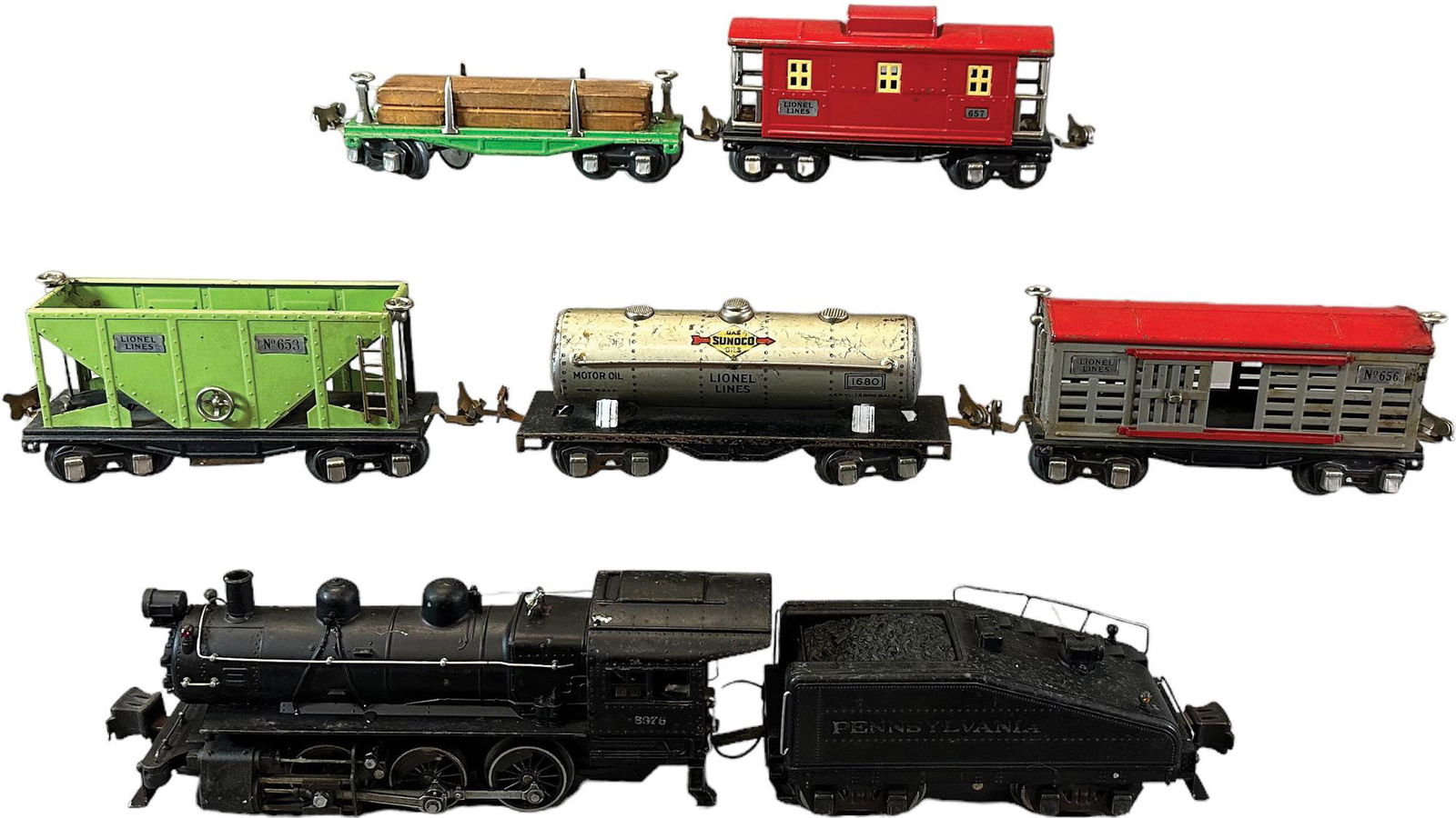 PREWAR LIONEL SWITCHER FREIGHT SET (1 of 6)