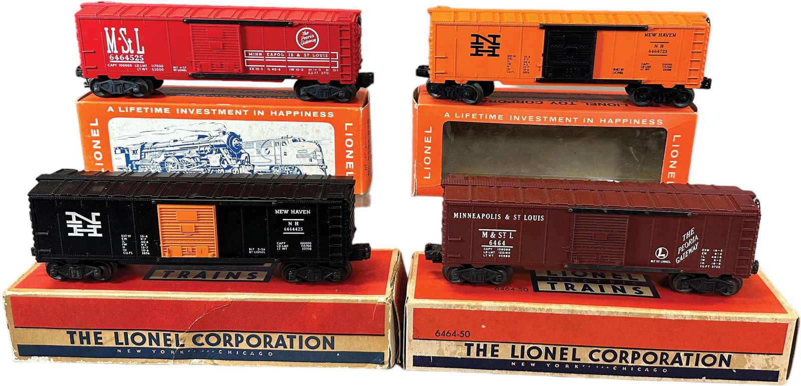 BOXED POST WAR LIONEL BOX CARS (1 of 5)