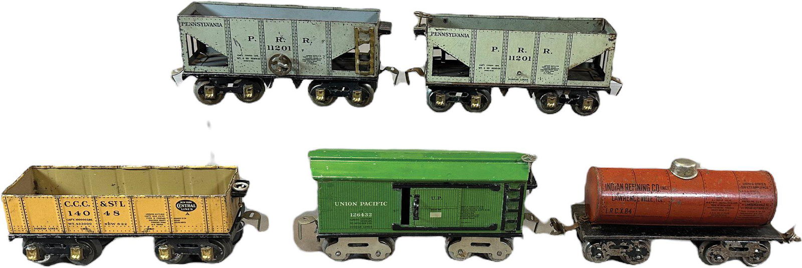 DORFAN FREIGHT CARS: 186. DORFAN FREIGHT CARS | 0 gauge. | 6" l. | One hopper missing brake wheel, overall (Very Good to Excellent Condition) | $100 - $200