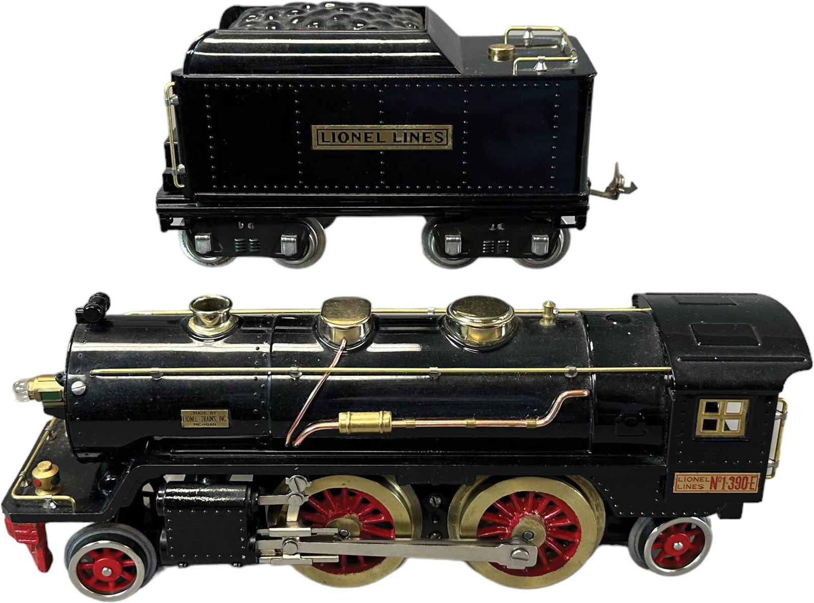 LIONEL 390E LOCO & TENDER (1 of 4)
