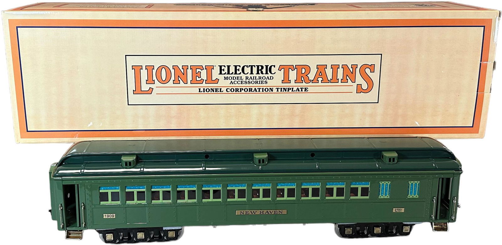LIONEL CORPORATION TINPLATE SHOWROOM COACH: 278. LIONEL CORPORATION TINPLATE SHOWROOM COACH | Contemporary, standard gauge. | 28.5" l. | (Near Mint Condition) | $200 - $400