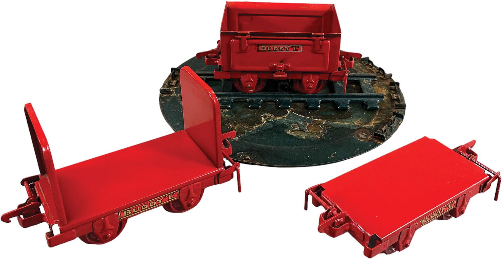 BUDDY L INDUSTRIAL RR CARS & TURNTABLE (1 of 3)