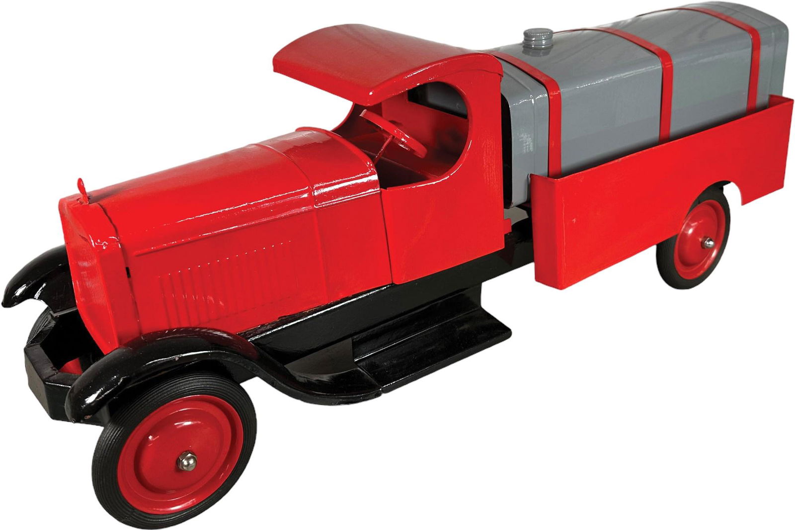 LARGE TURNER C CAB TANKER TRUCK (1 of 6)