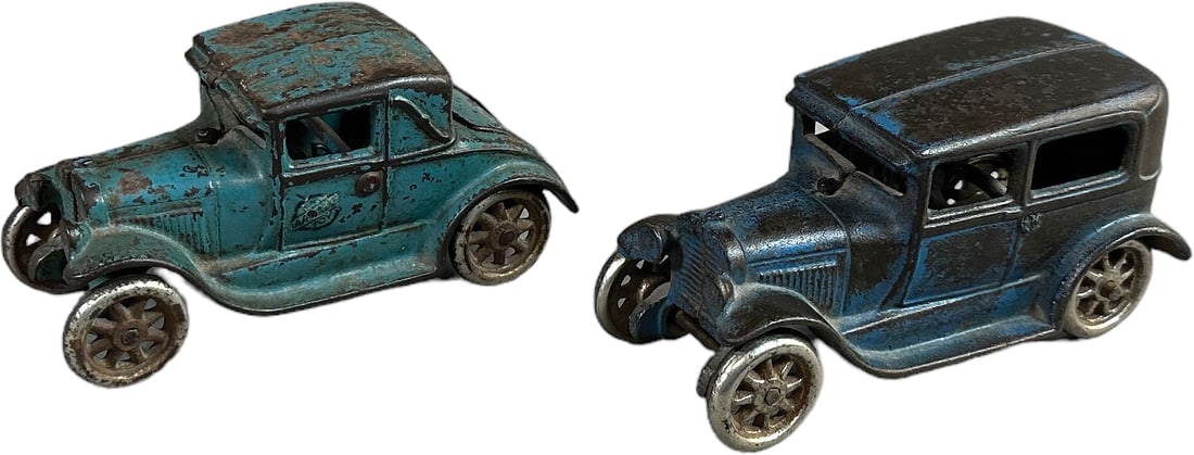 TWO ARCADE FORD MODEL A AUTOS (1 of 6)