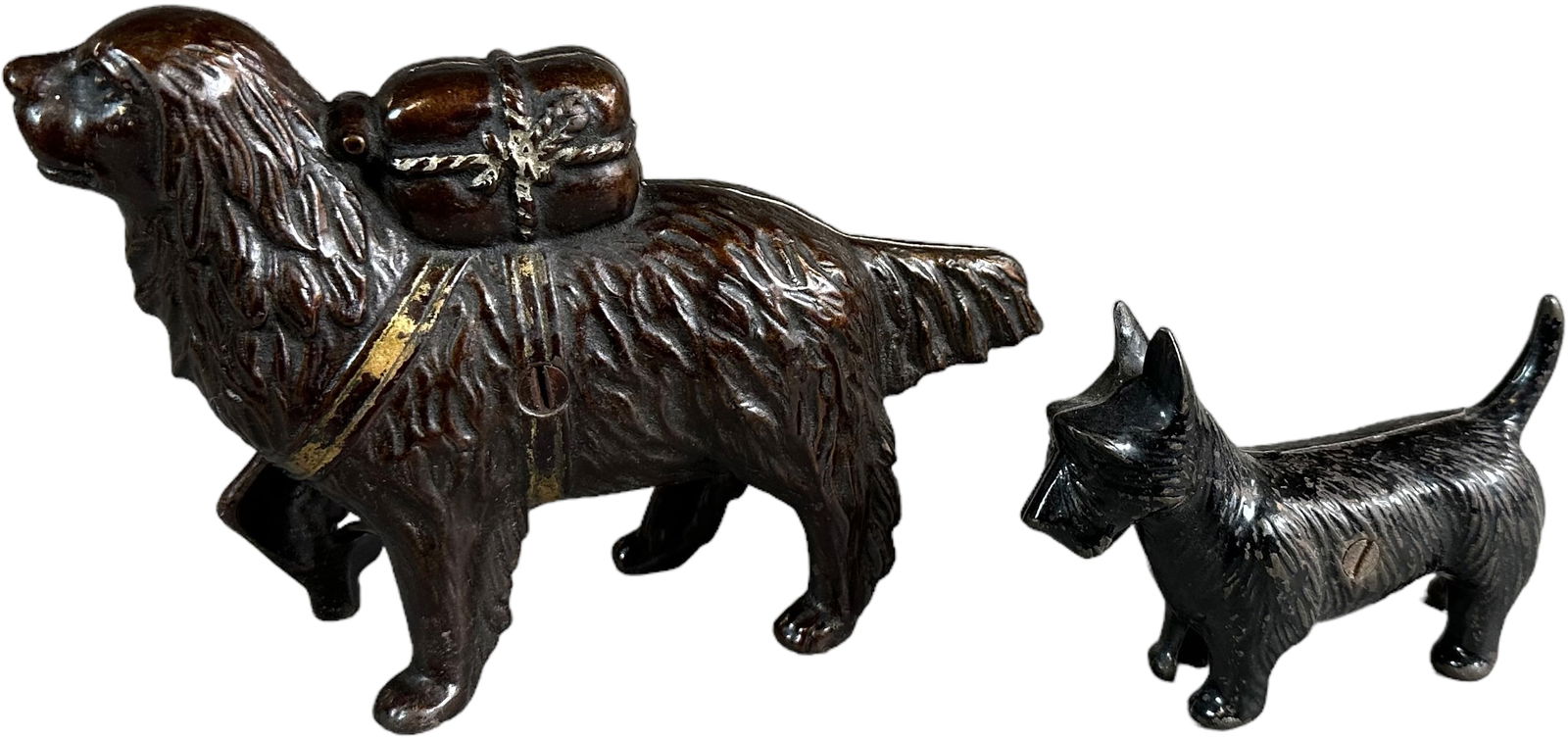 TWO DOG THEME STILL BANKS (1 of 4)