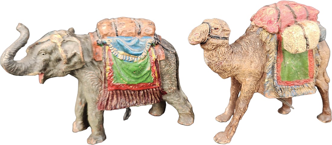 ELASTOLIN ELEPHANT & CAMEL STILL BANKS (1 of 4)