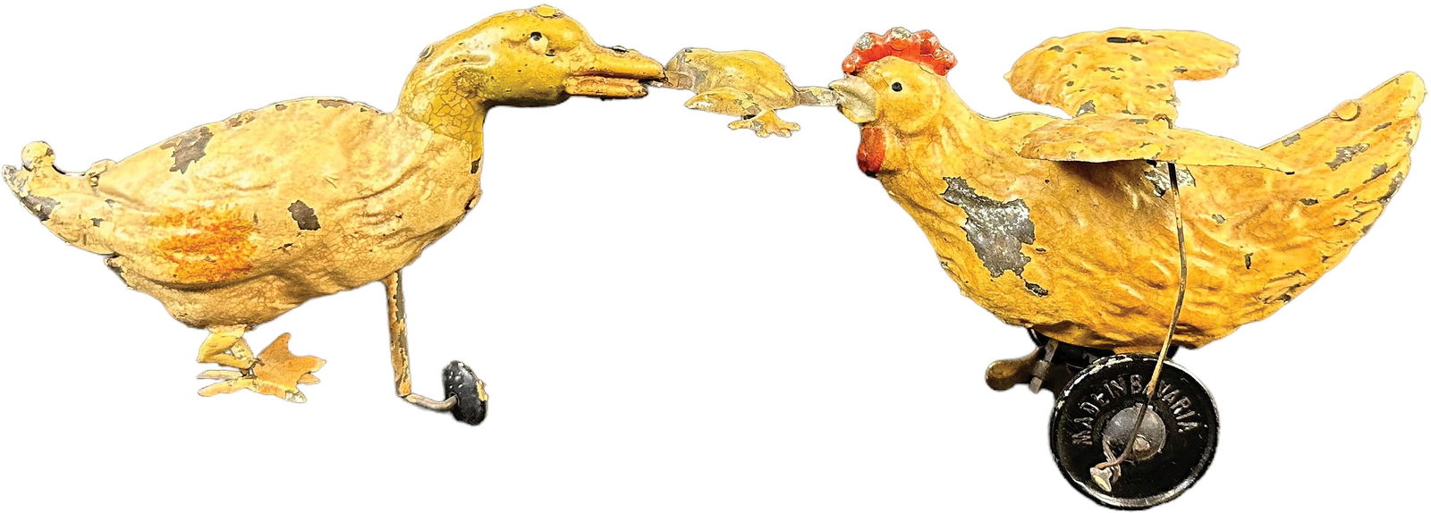 ISSMAYER DUELING DUCK & CHICK WITH FROG: 169. ISSMAYER DUELING DUCK & CHICK WITH FROG | 11" l. | Minor touch-up to one wing of rooster, (Very Good to Excellent Condition) | $300 - $500