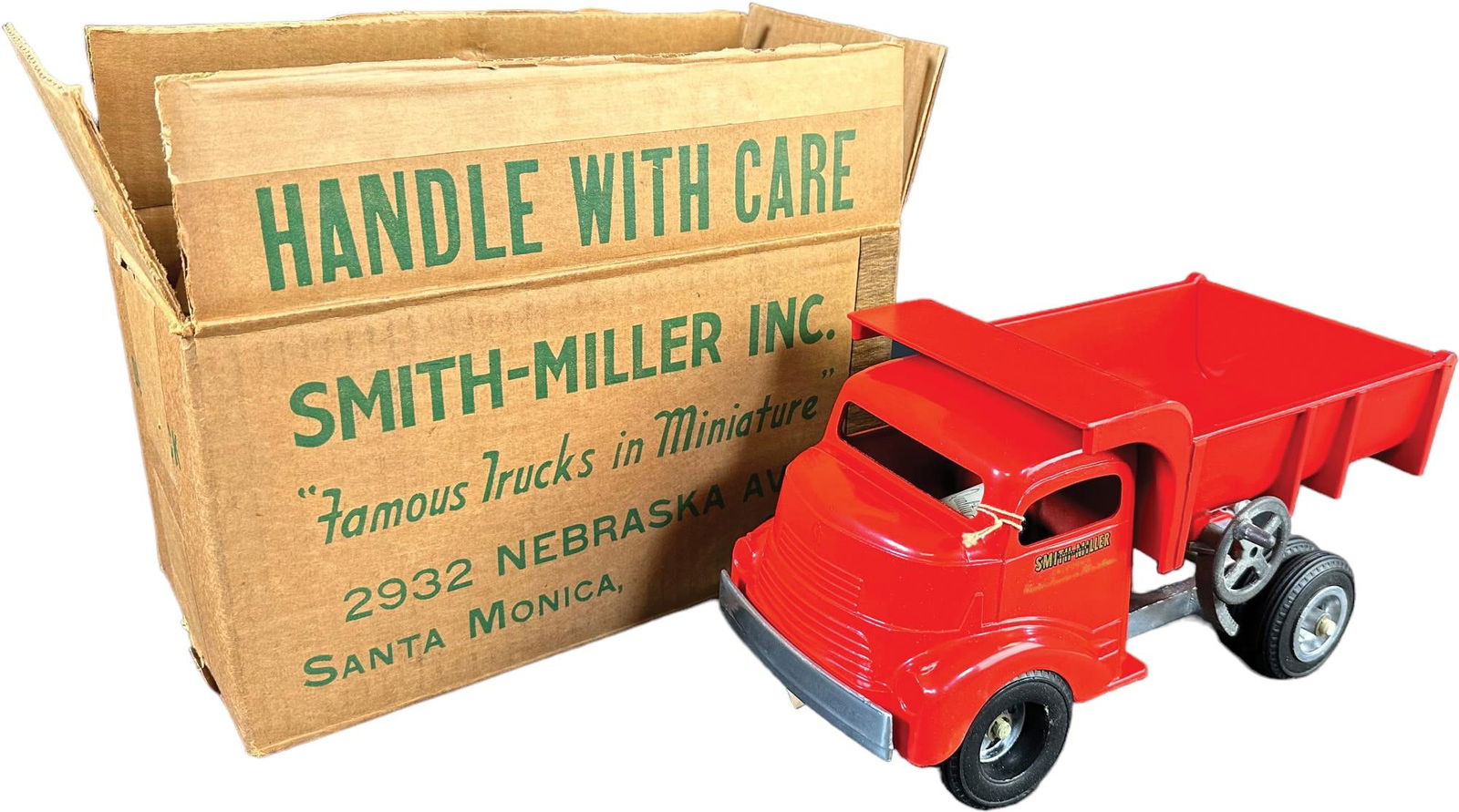 BOXED SMITH-MILLER DUMP TRUCK (1 of 7)