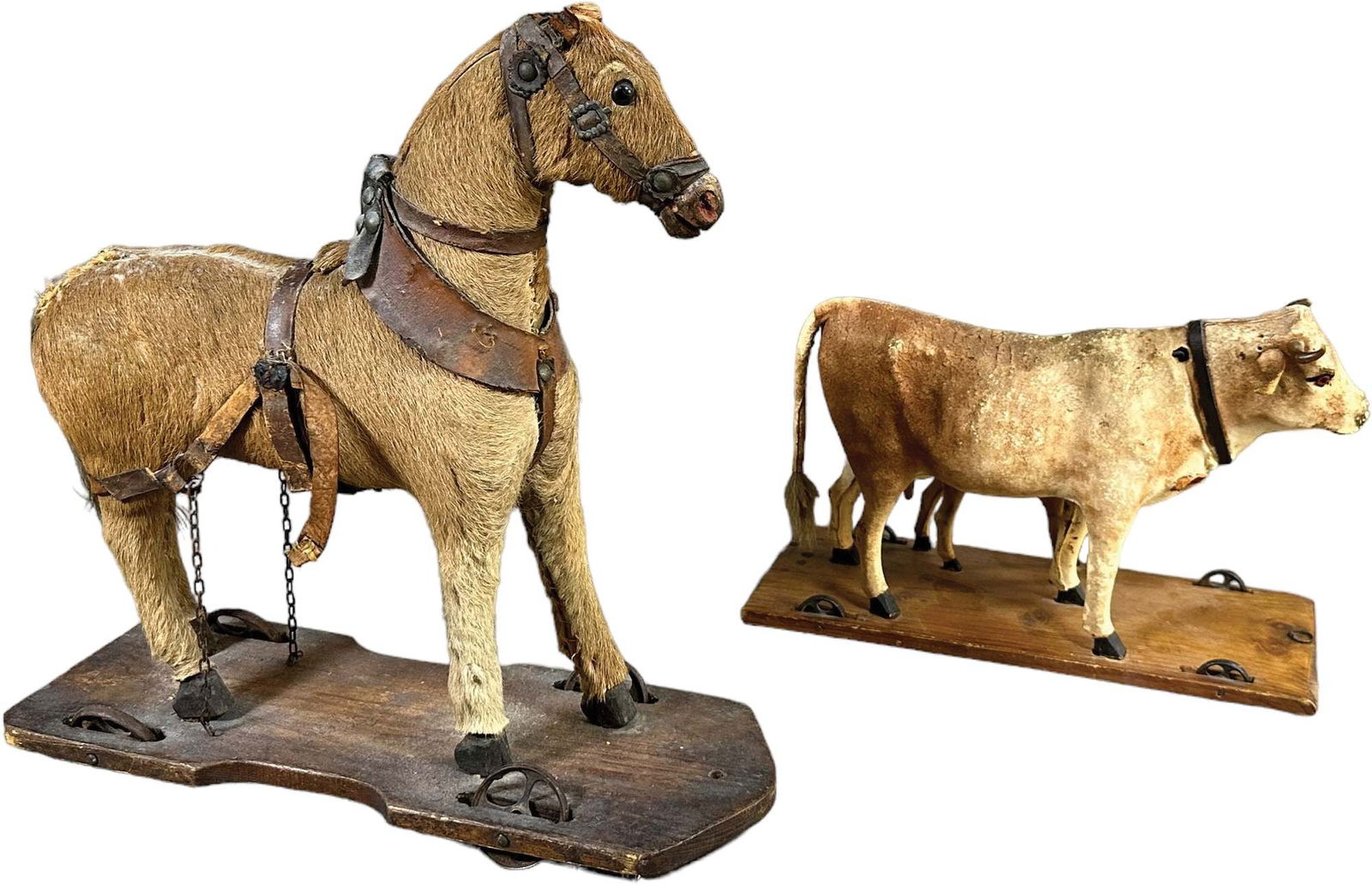 COW AND HORSE ON PLATFORM PULL TOYS (1 of 5)