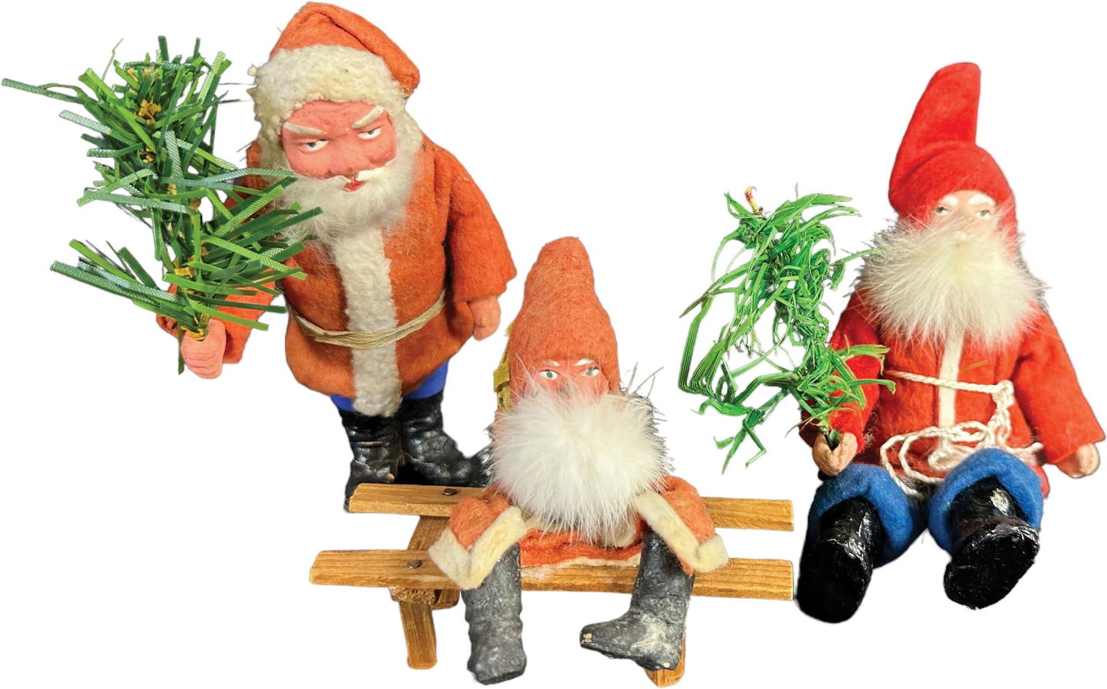 THREE SMALL GERMAN SANTA CLAUS FIGURES (1 of 5)