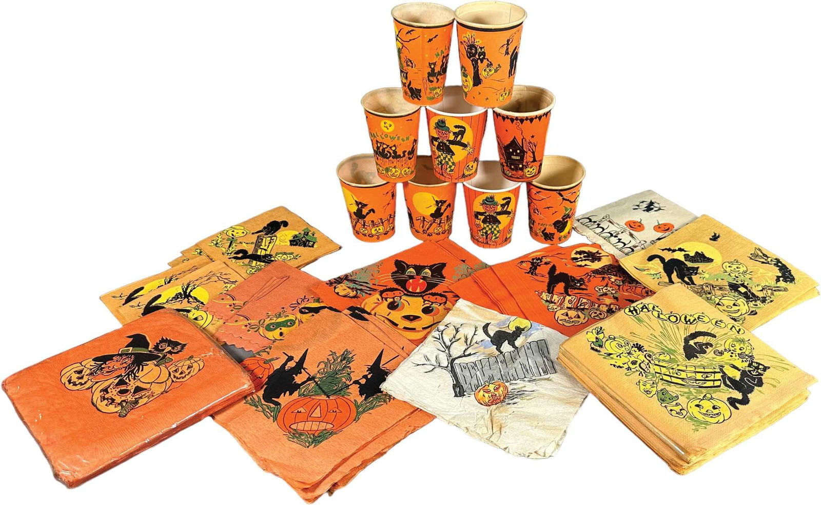 Grouping Of Halloween Party Cups & Plates Auction